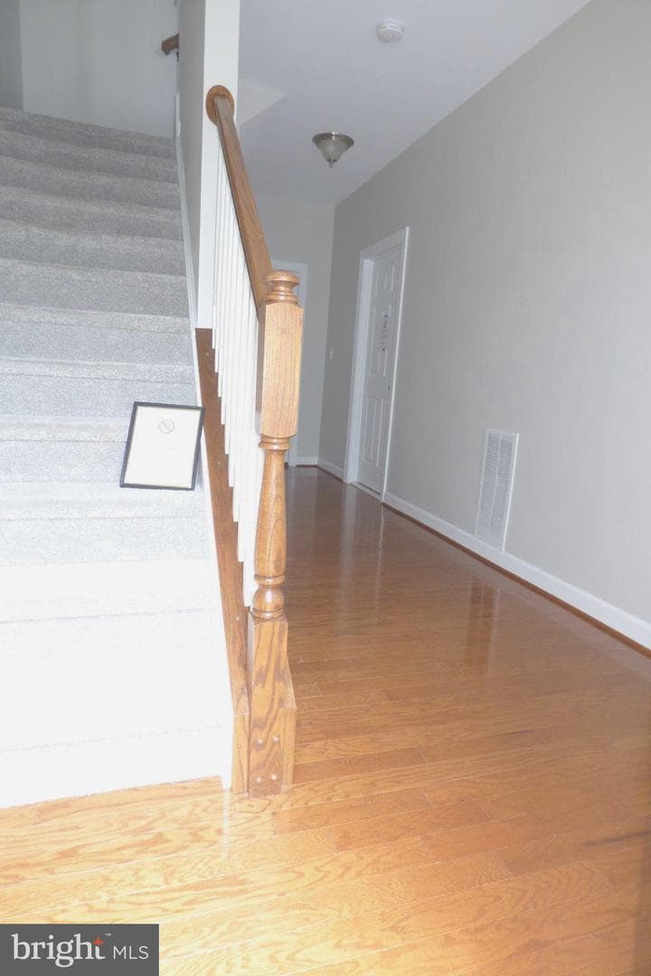 1604 Kinnaird Terrace NE photo 34