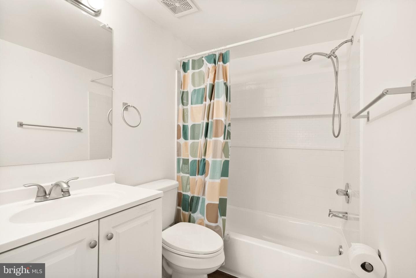 109 Mayfair Drive NE photo 16