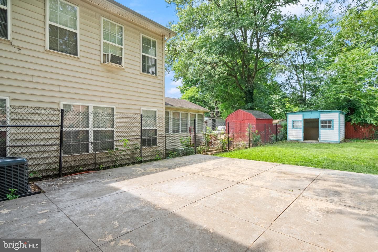 109 Mayfair Drive NE photo 31