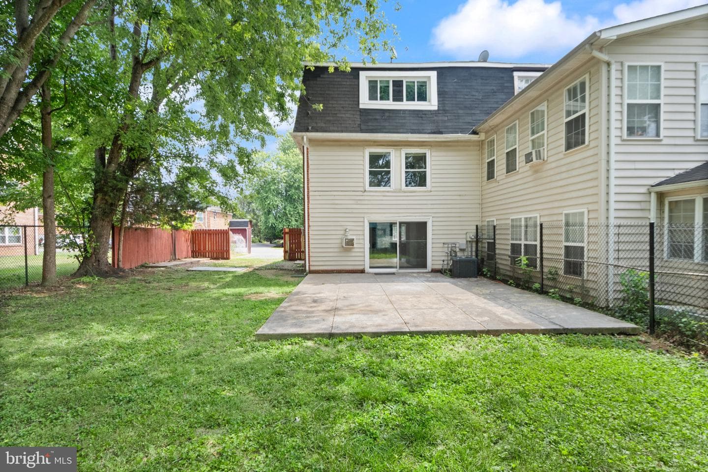 109 Mayfair Drive NE photo 33