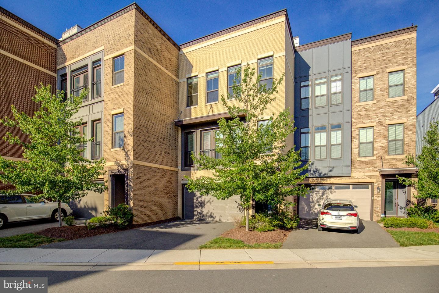23098 Sullivans Cove Square, Brambleton