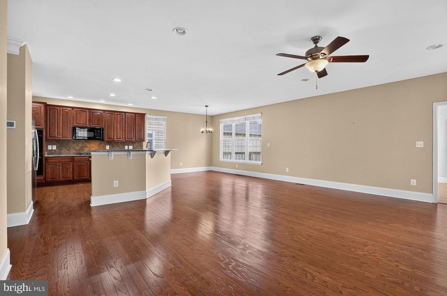 42538 Neighborly Lane photo 29
