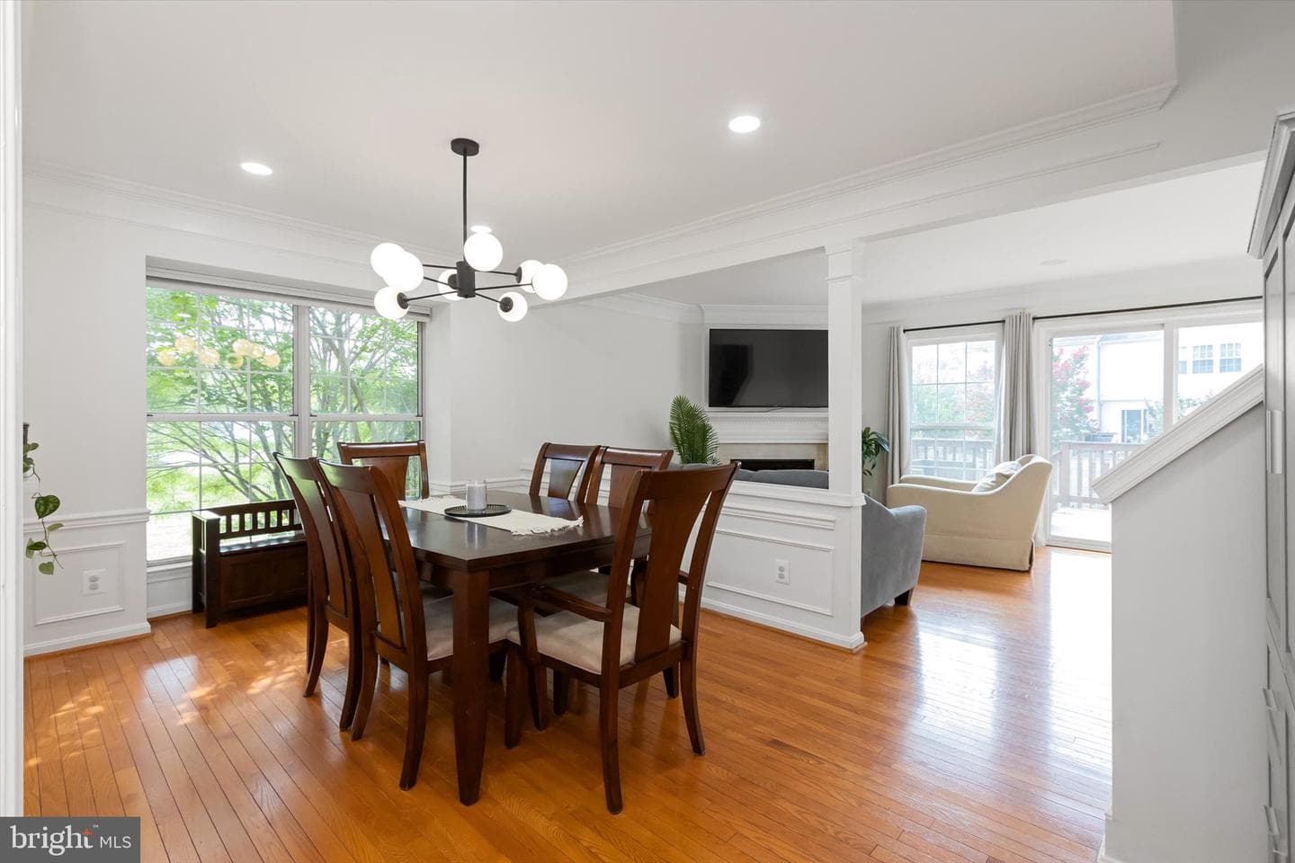528 Jared Square NE photo 11