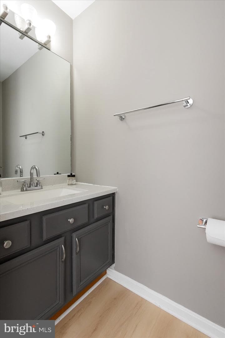 528 Jared Square NE photo 6