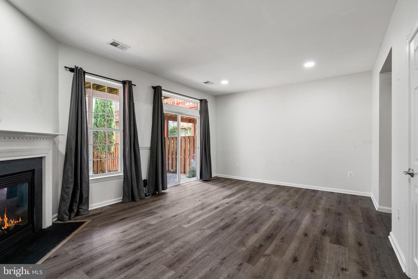 508 Legrace Terrace NE photo 37