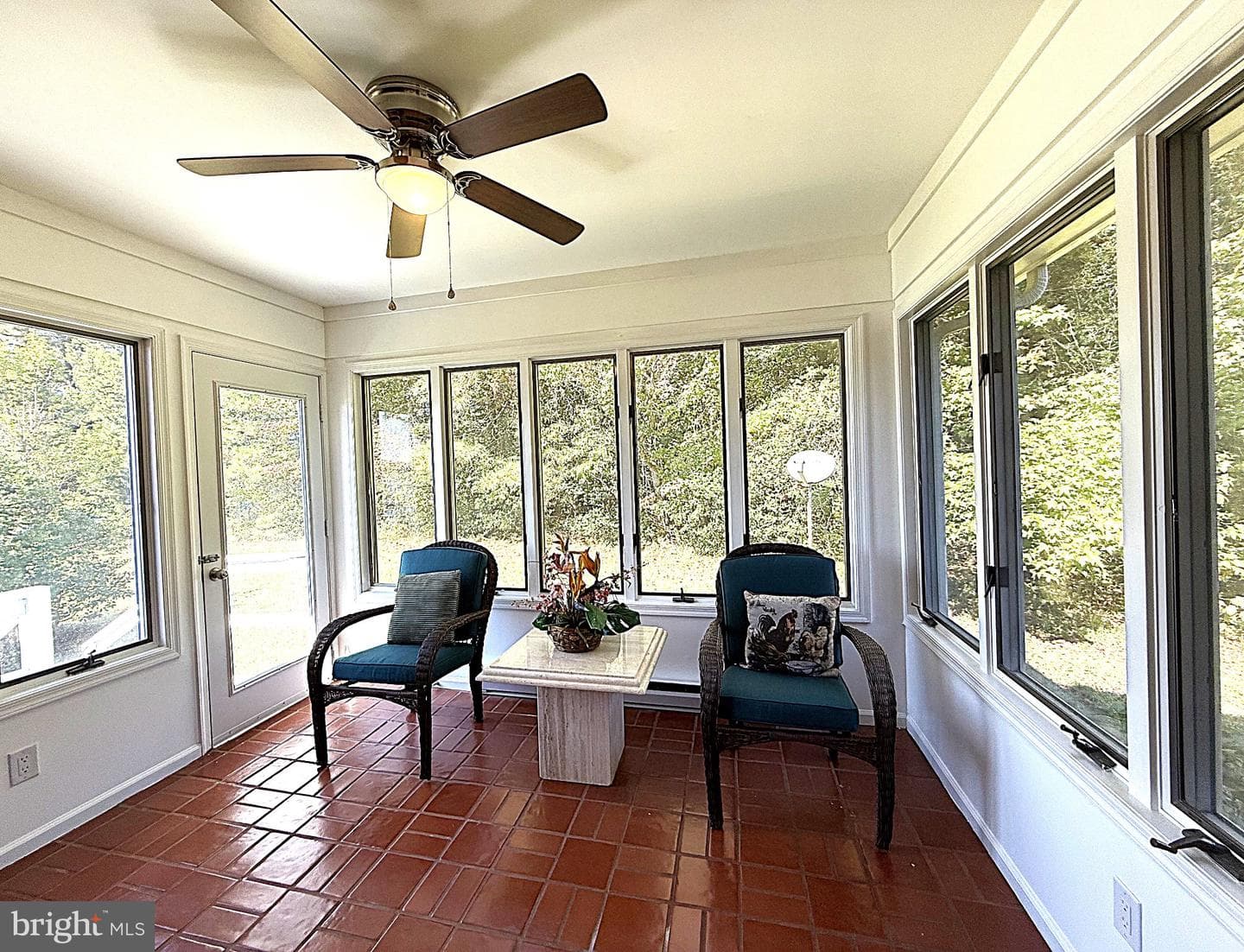 404 Woodbrook Drive photo 39