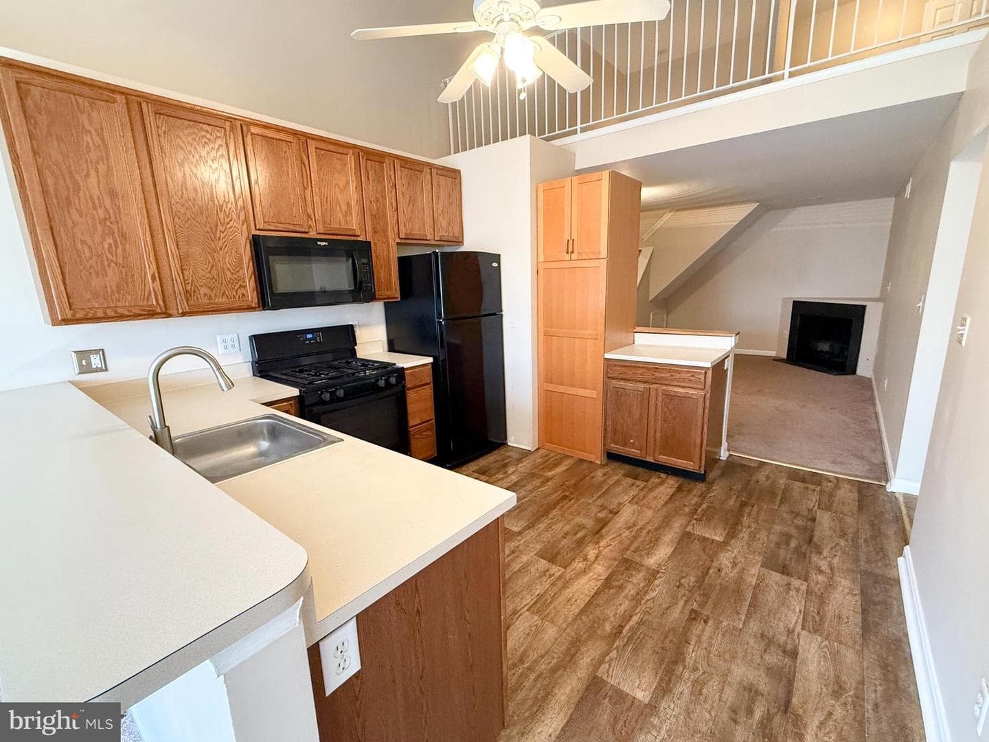 9211 Azure Court #202 photo 5