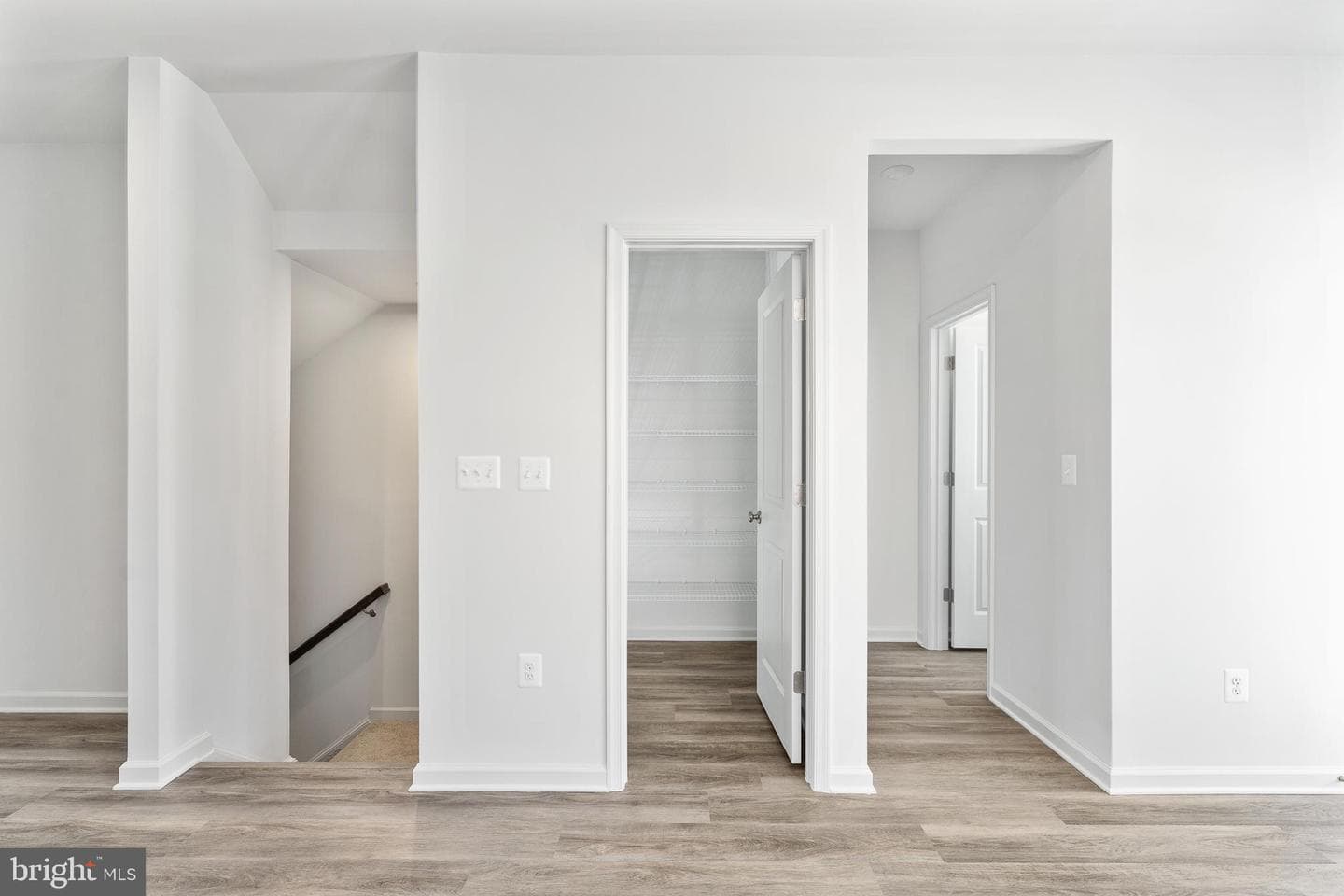 10161 Queens Way photo 26