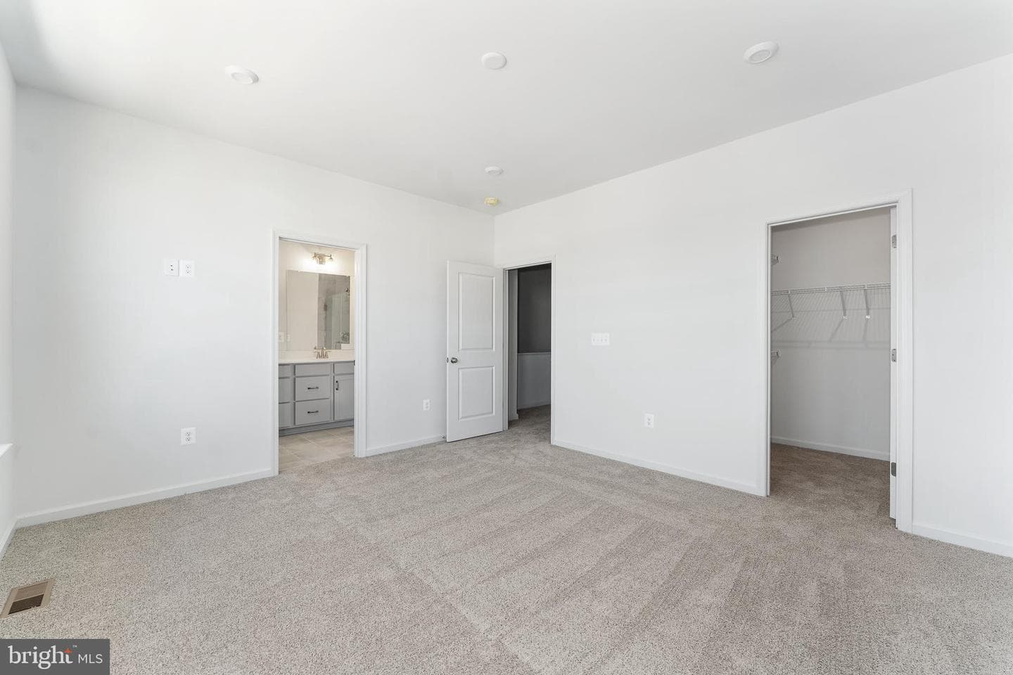 10161 Queens Way photo 35