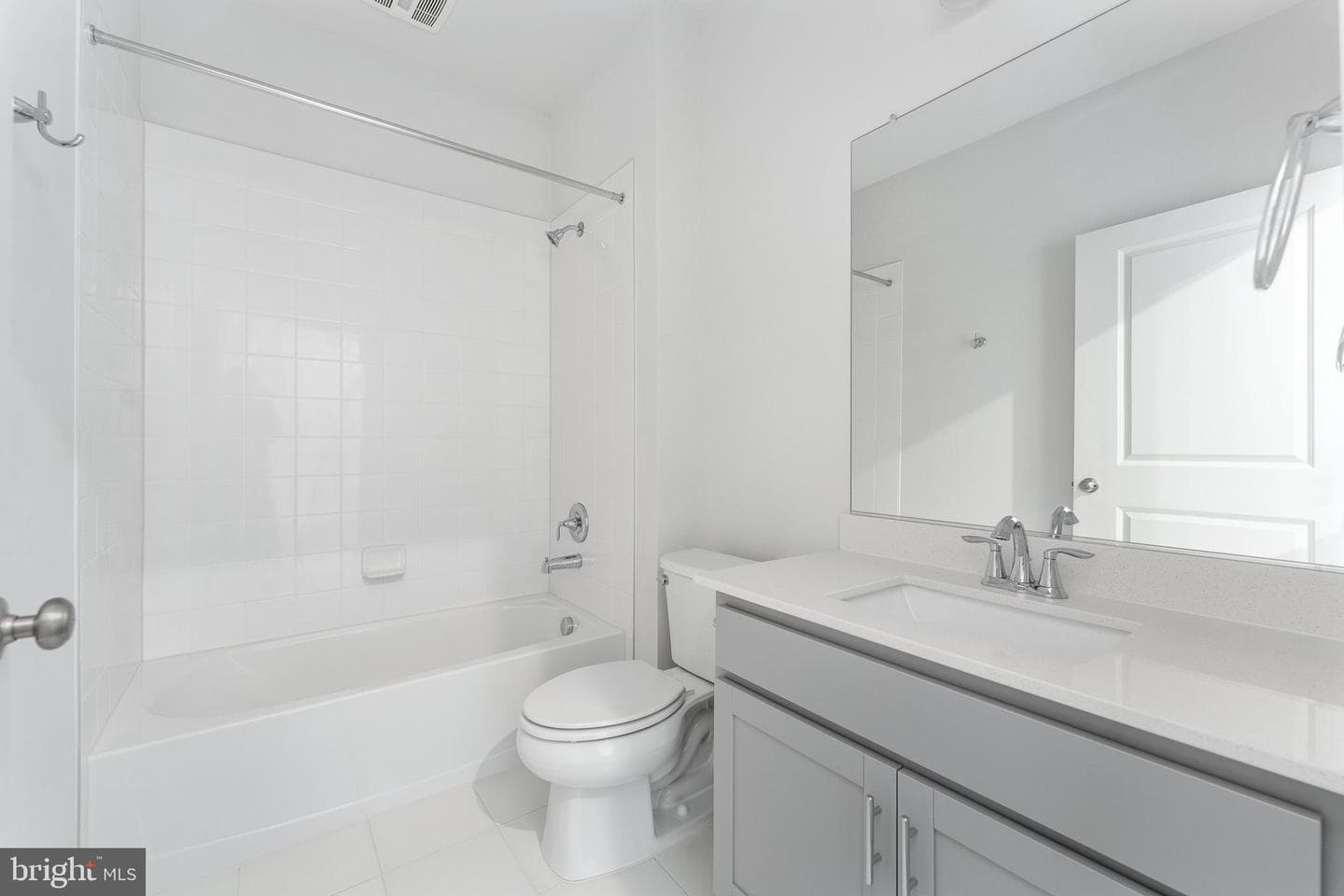 10161 Queens Way photo 37
