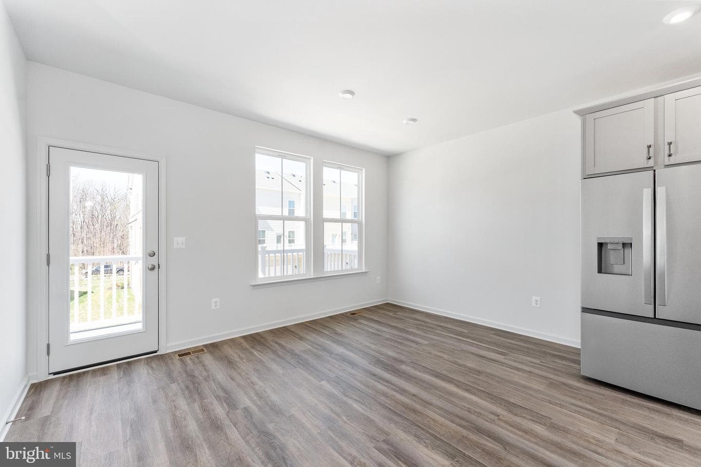 10161 Queens Way photo 8
