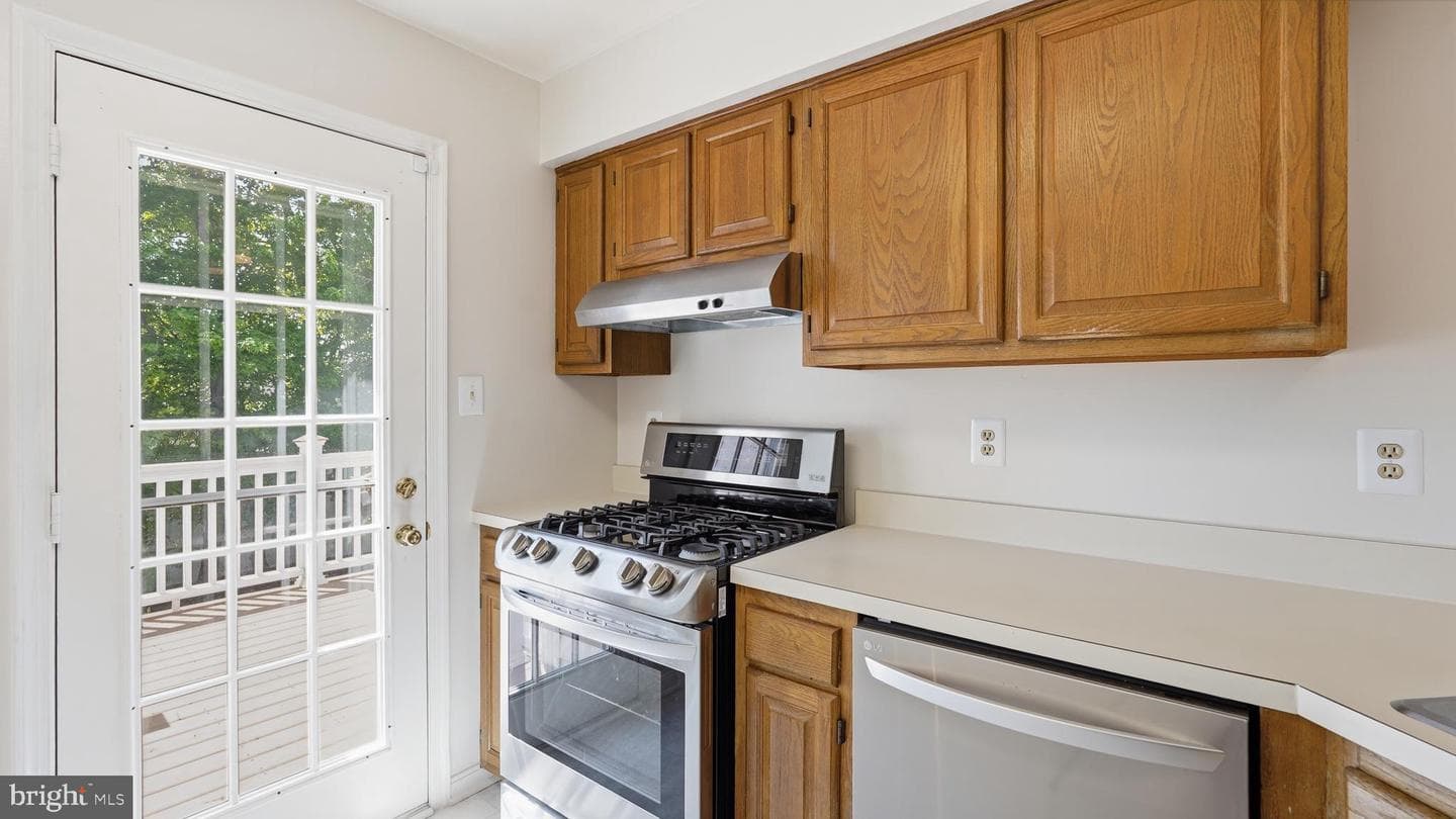 10319 Lee Manor Drive photo 12