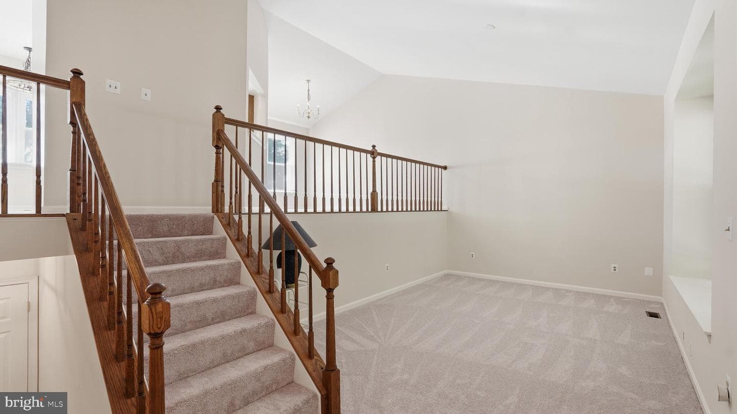 10319 Lee Manor Drive photo 4