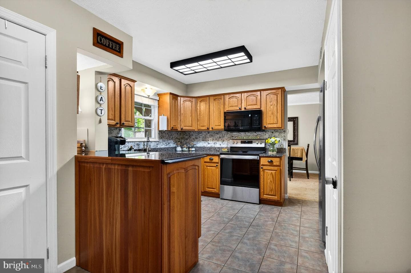 8745 Country Lane photo 19