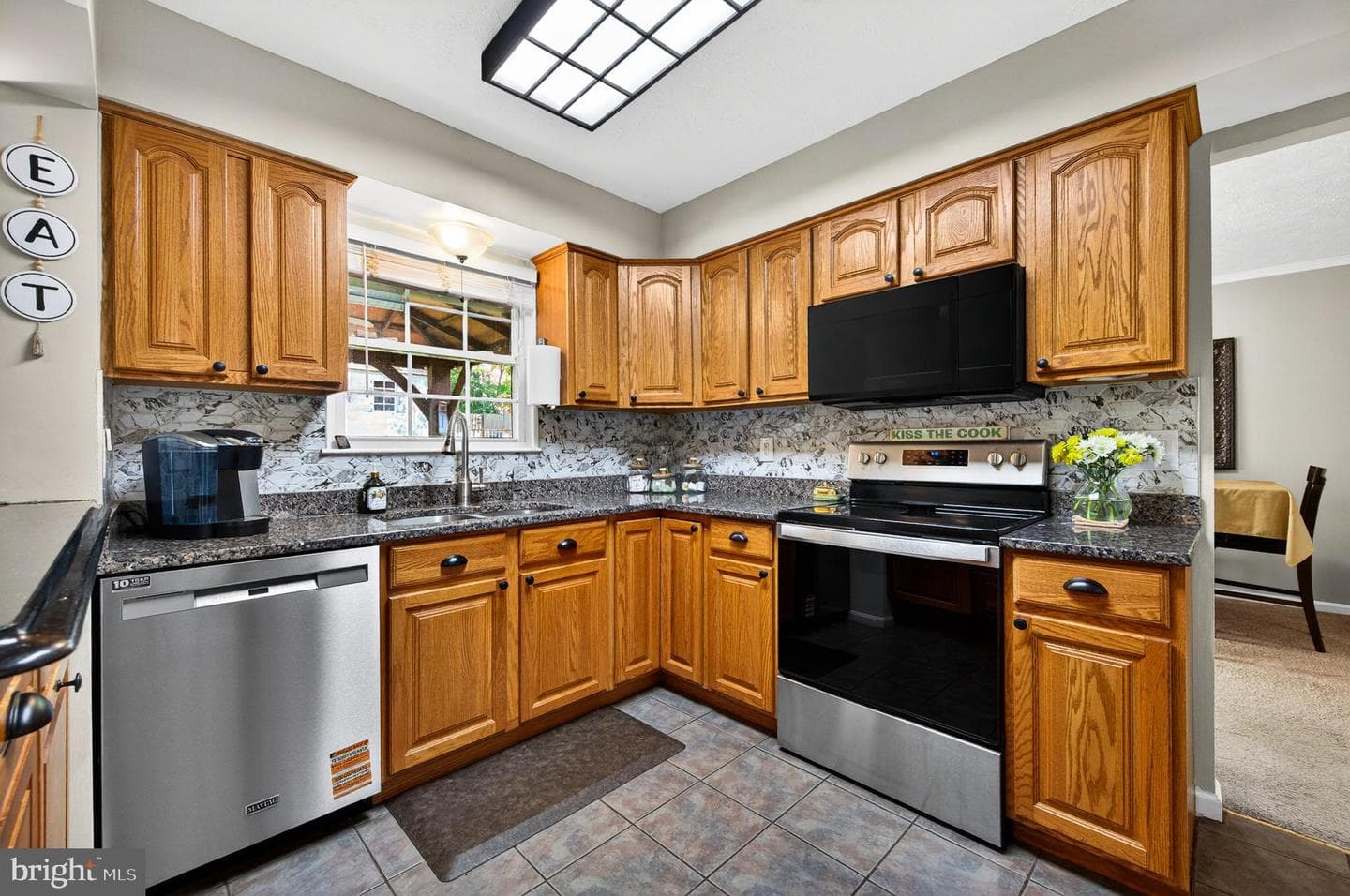 8745 Country Lane photo 20