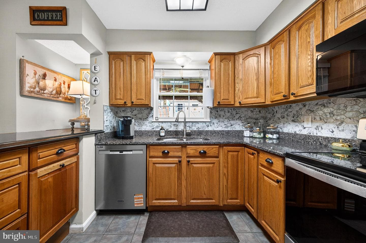 8745 Country Lane photo 21