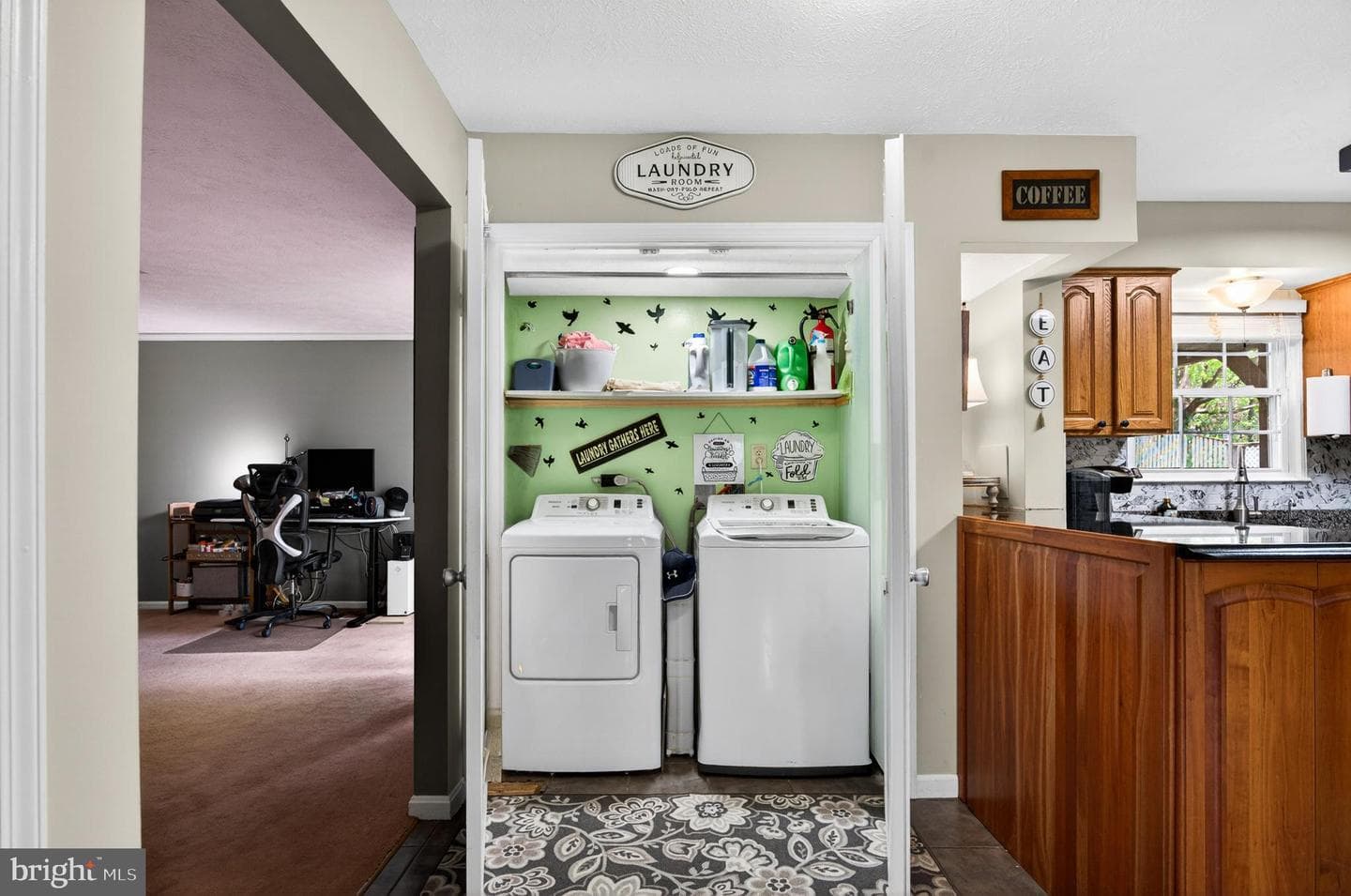 8745 Country Lane photo 23