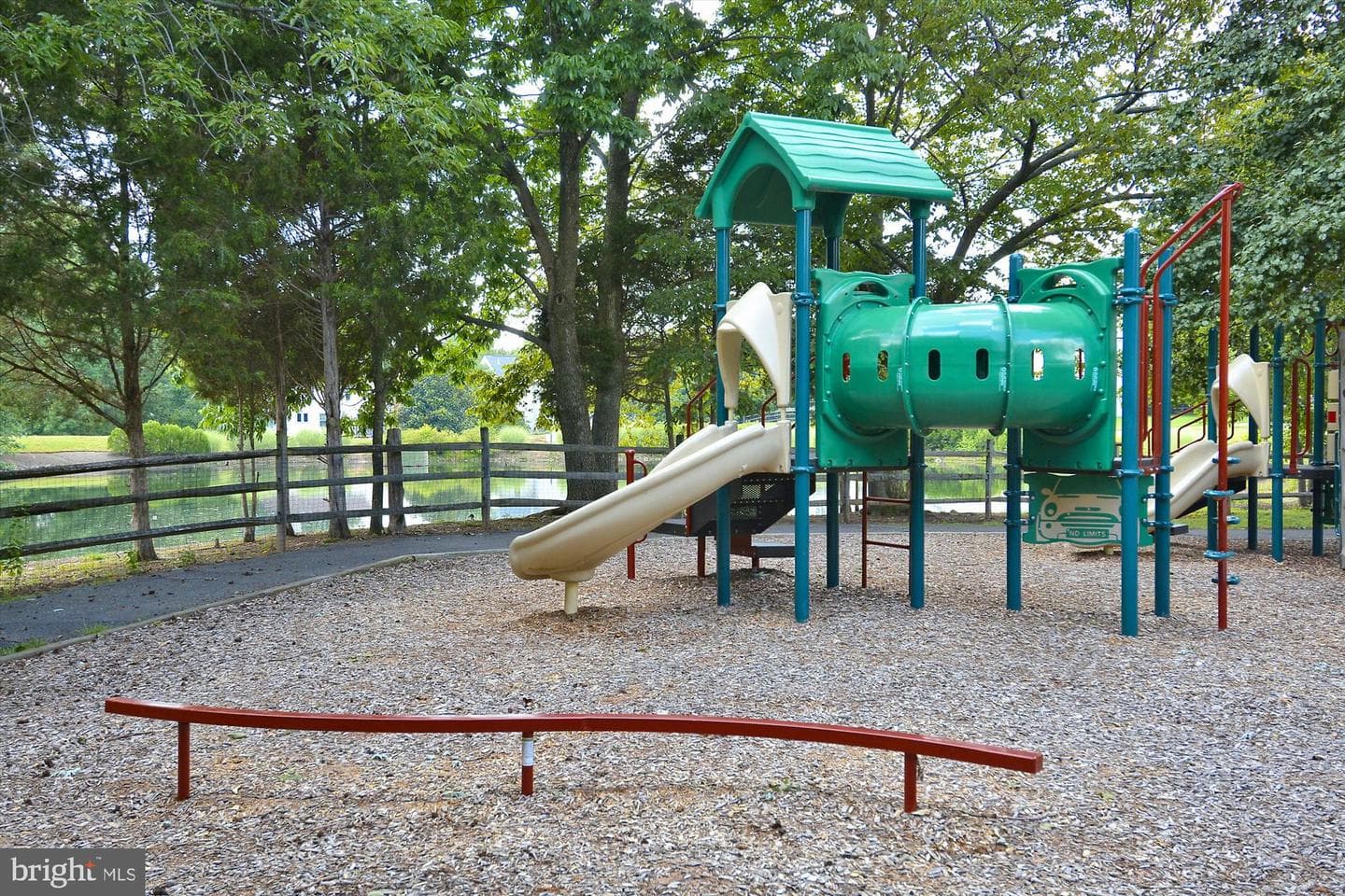 10227 Magnolia Grove Drive photo 25