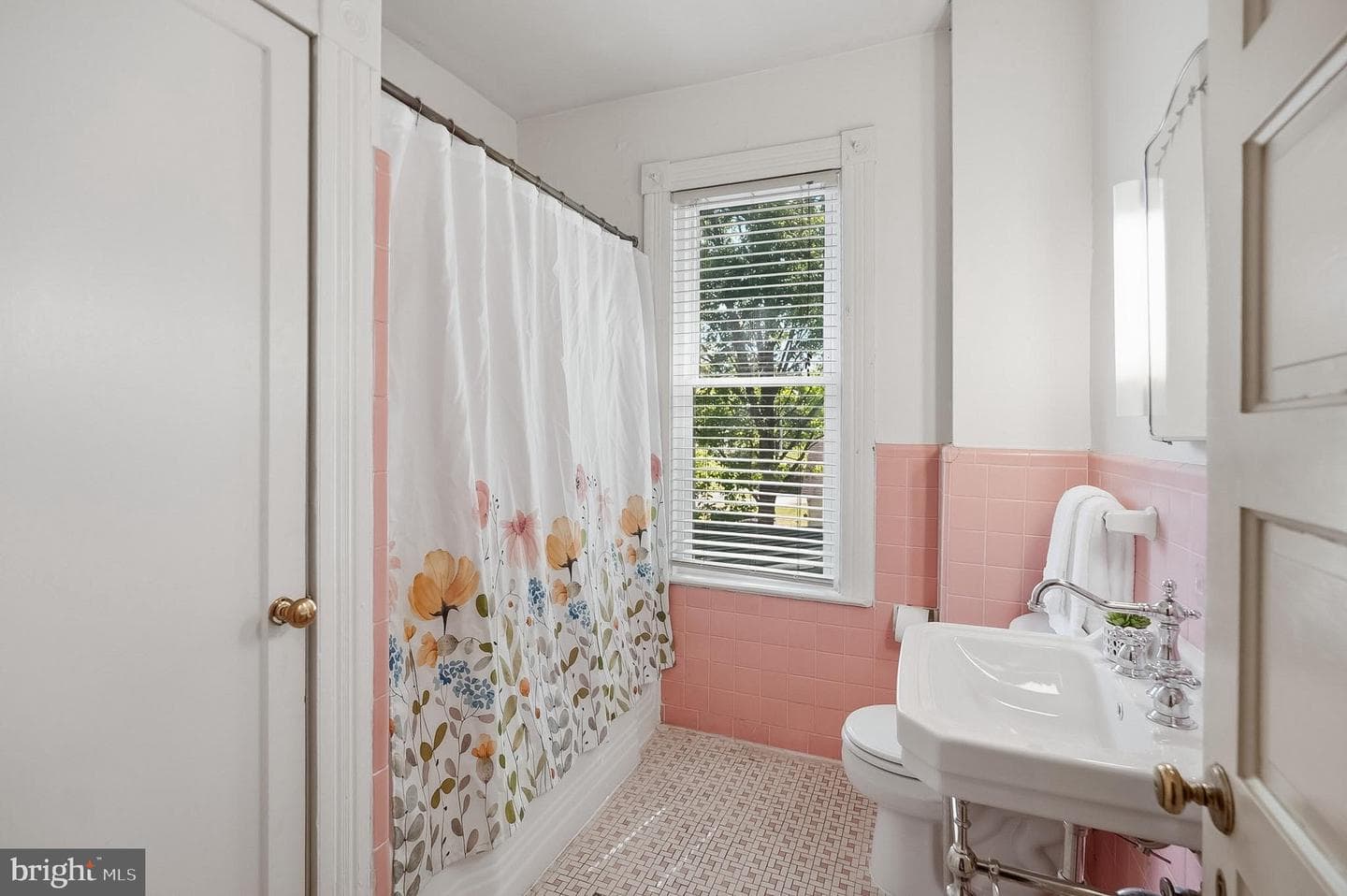 9026 Sudley Road photo 28