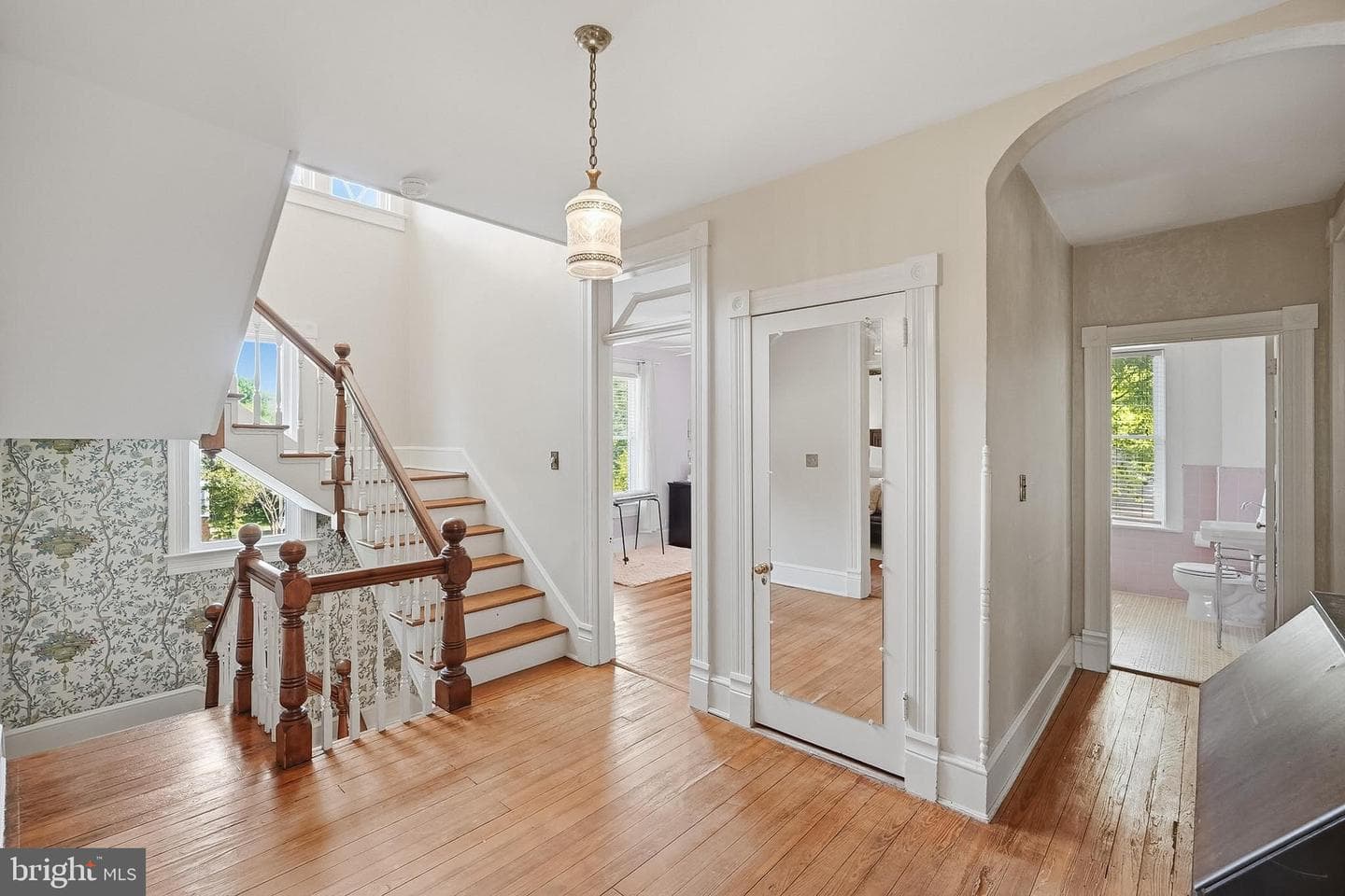 9026 Sudley Road photo 31