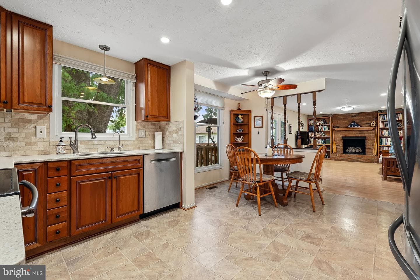 10103 Trinity Lane photo 8