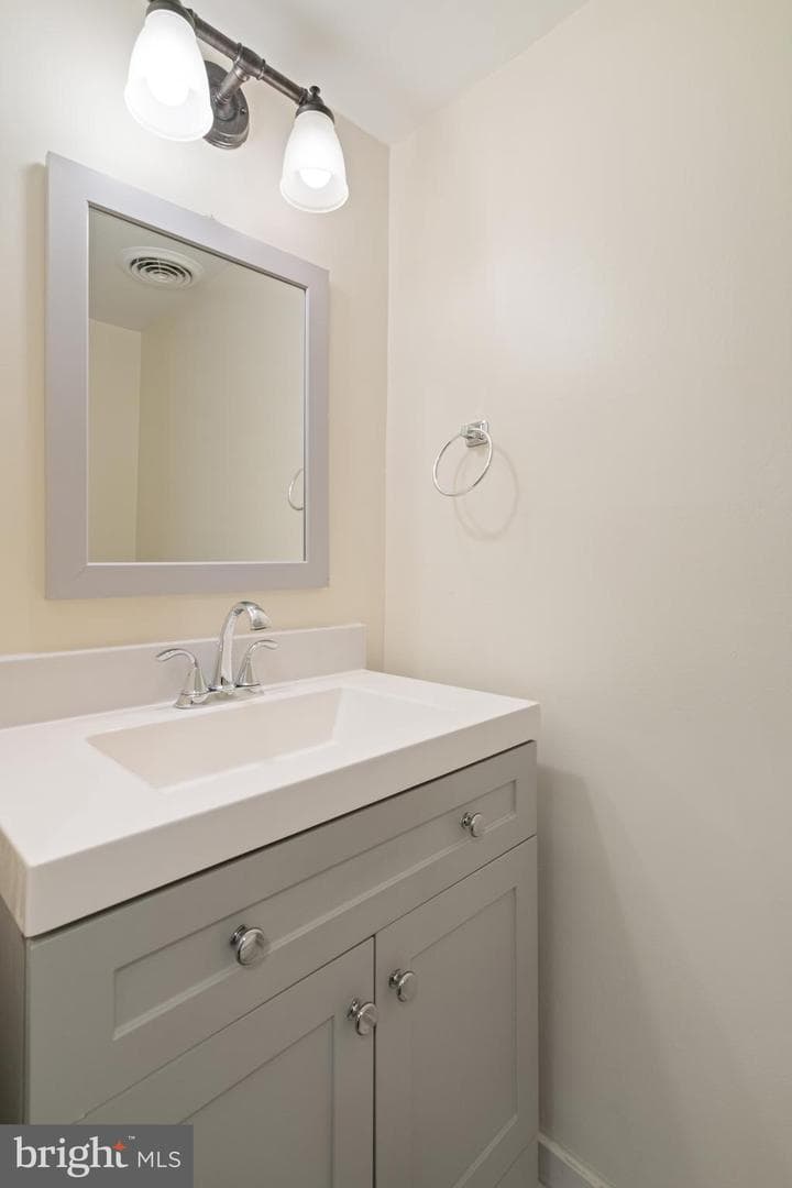 9292 Taney Road photo 11