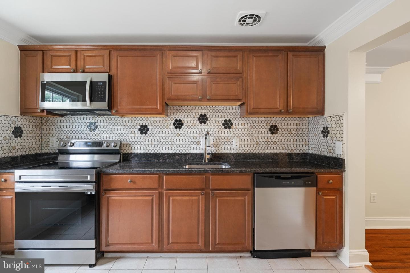 9292 Taney Road photo 12