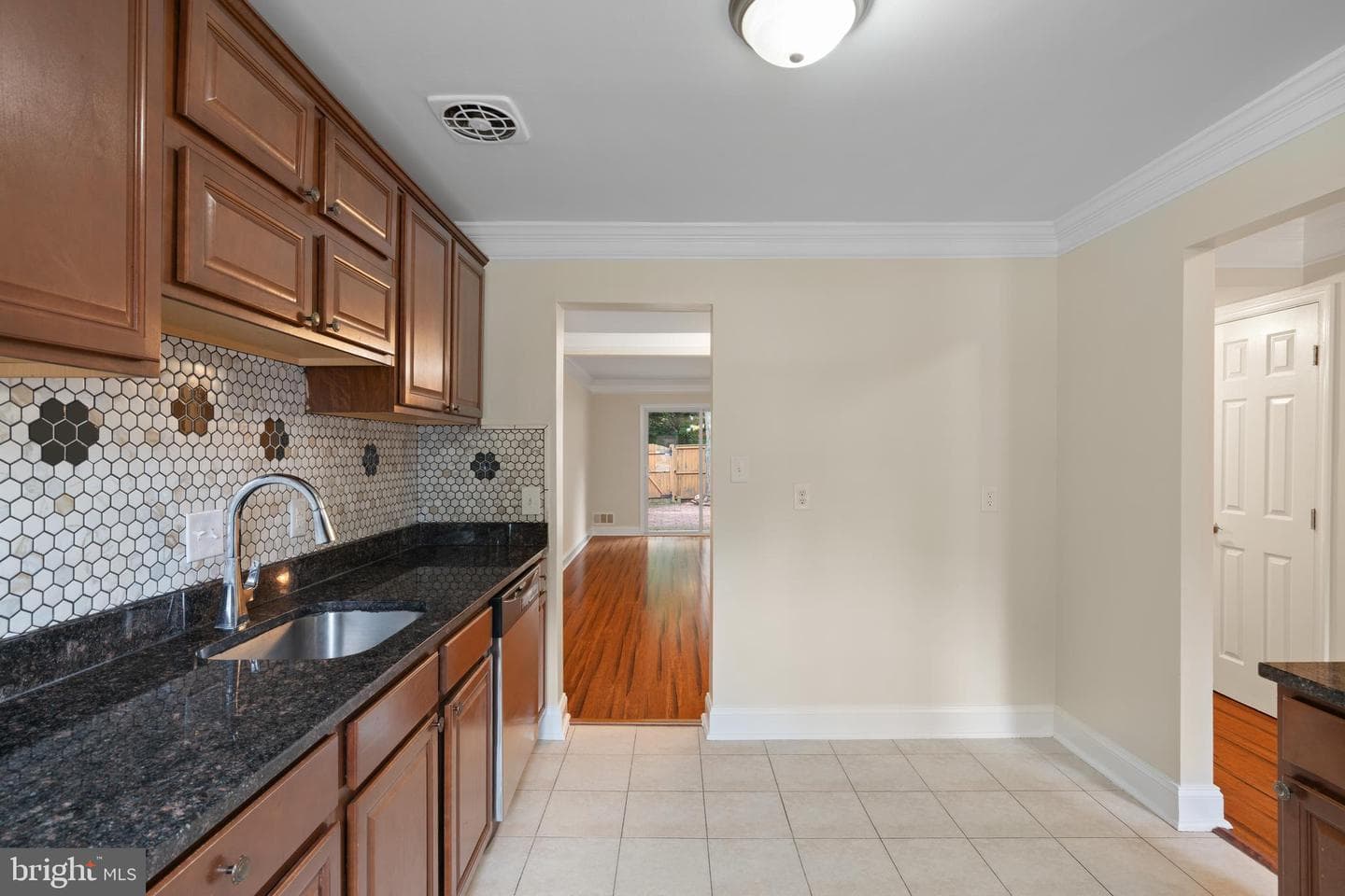 9292 Taney Road photo 14