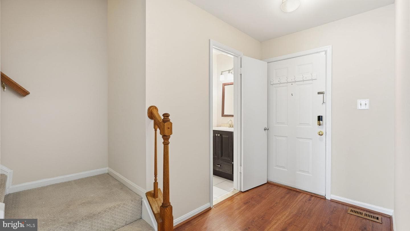 8912 Princeton Park Drive photo 4