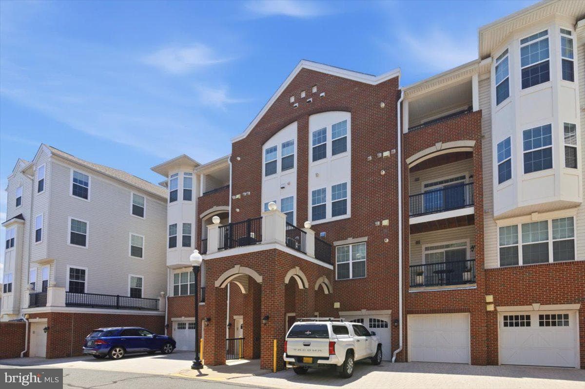 9204 Charleston Drive #207, Manassas