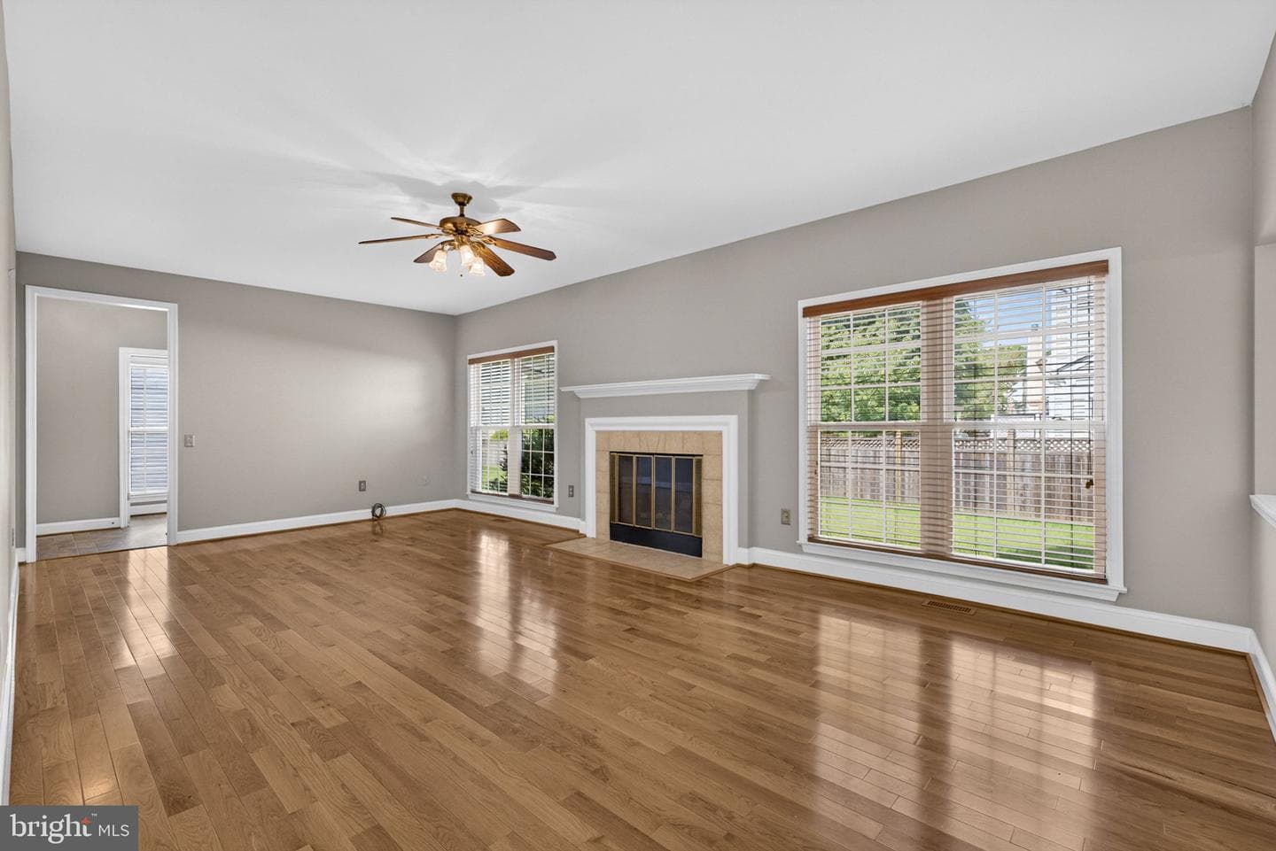 9516 Oakenshaw Drive photo 28