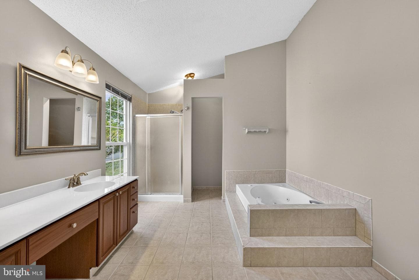 9516 Oakenshaw Drive photo 48