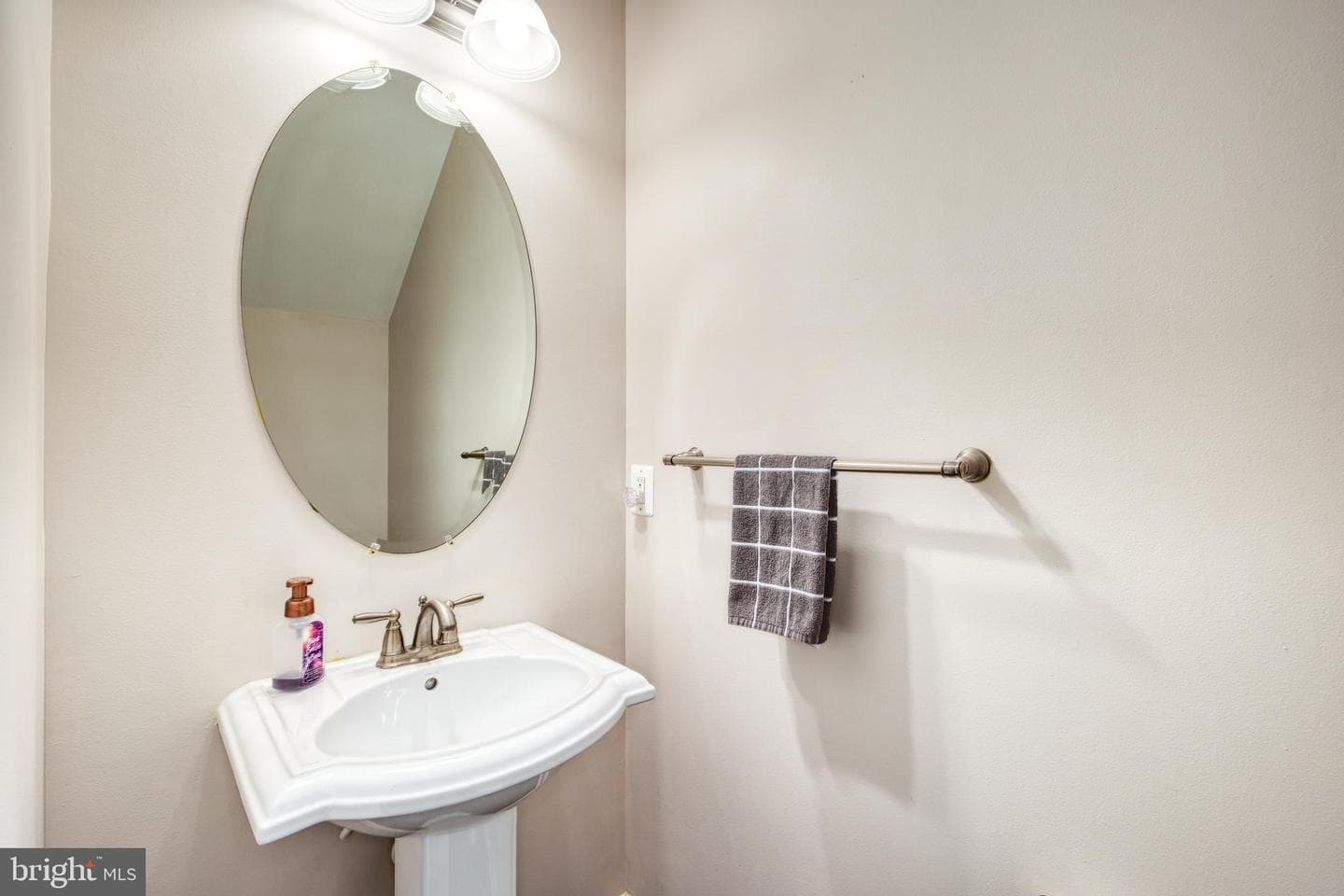 9583 Center Street photo 20