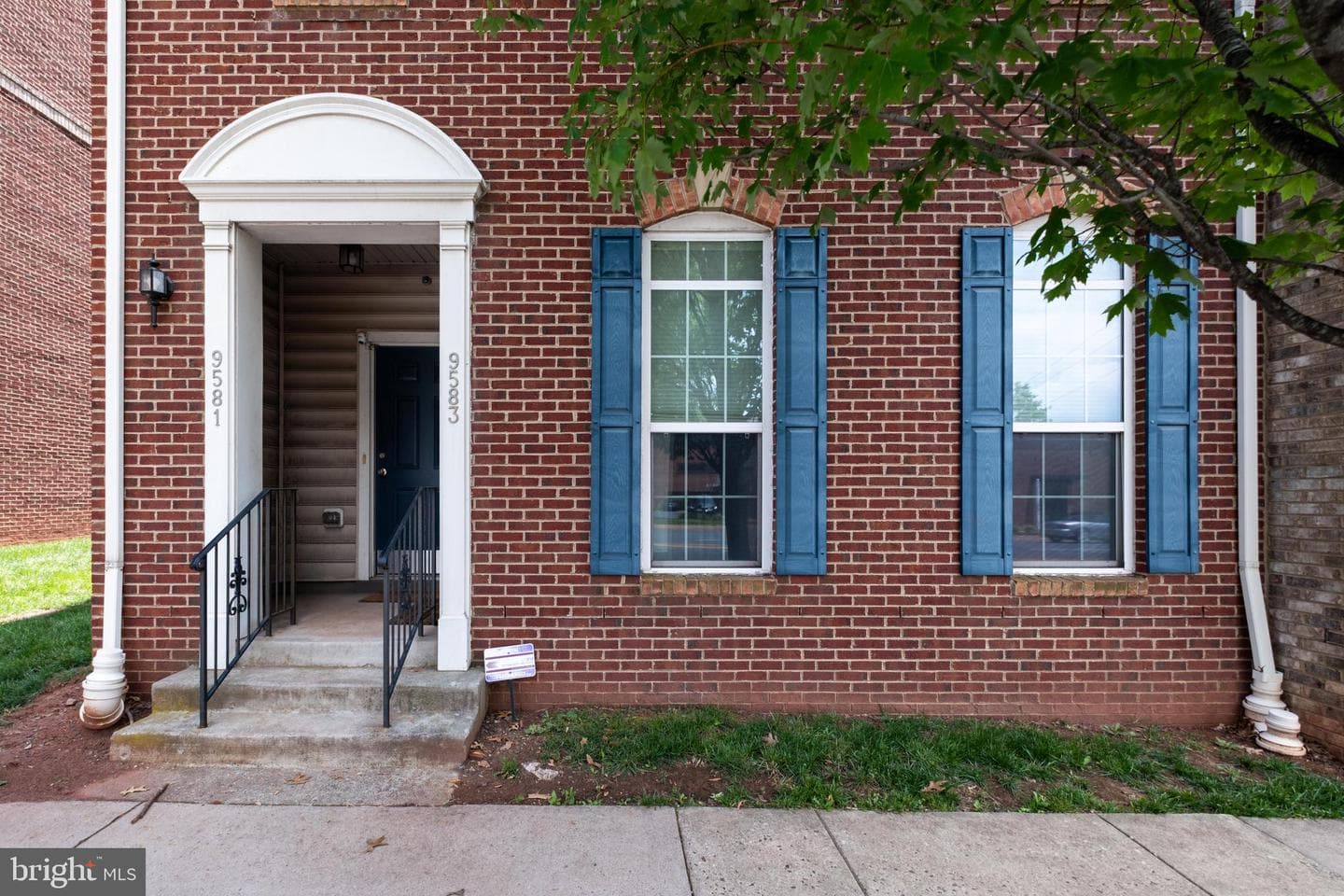 9583 Center Street photo 4