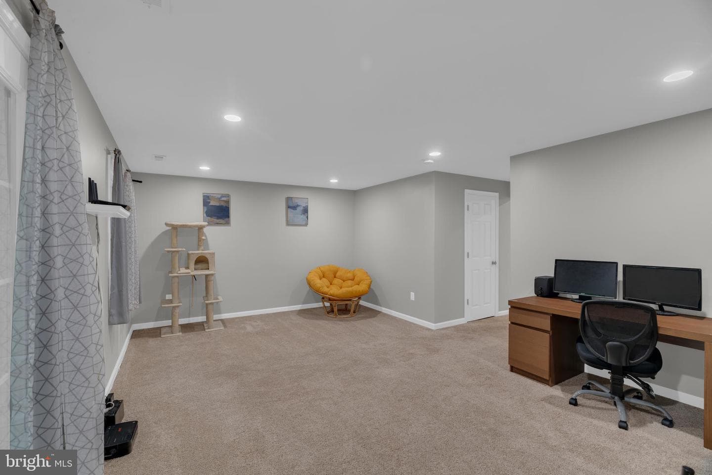 8683 Point Of Woods Drive photo 45