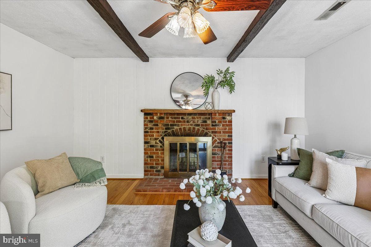 8746 Country Lane photo 14