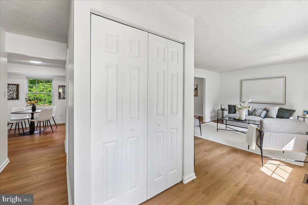 8746 Country Lane photo 3