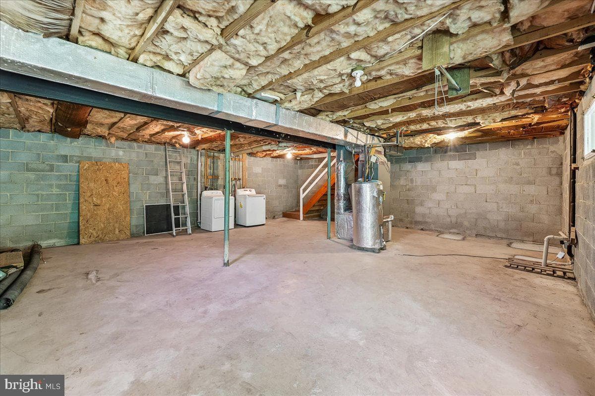 8746 Country Lane photo 31
