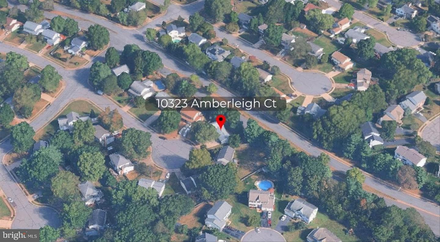 10323 Amberleigh Court photo 32