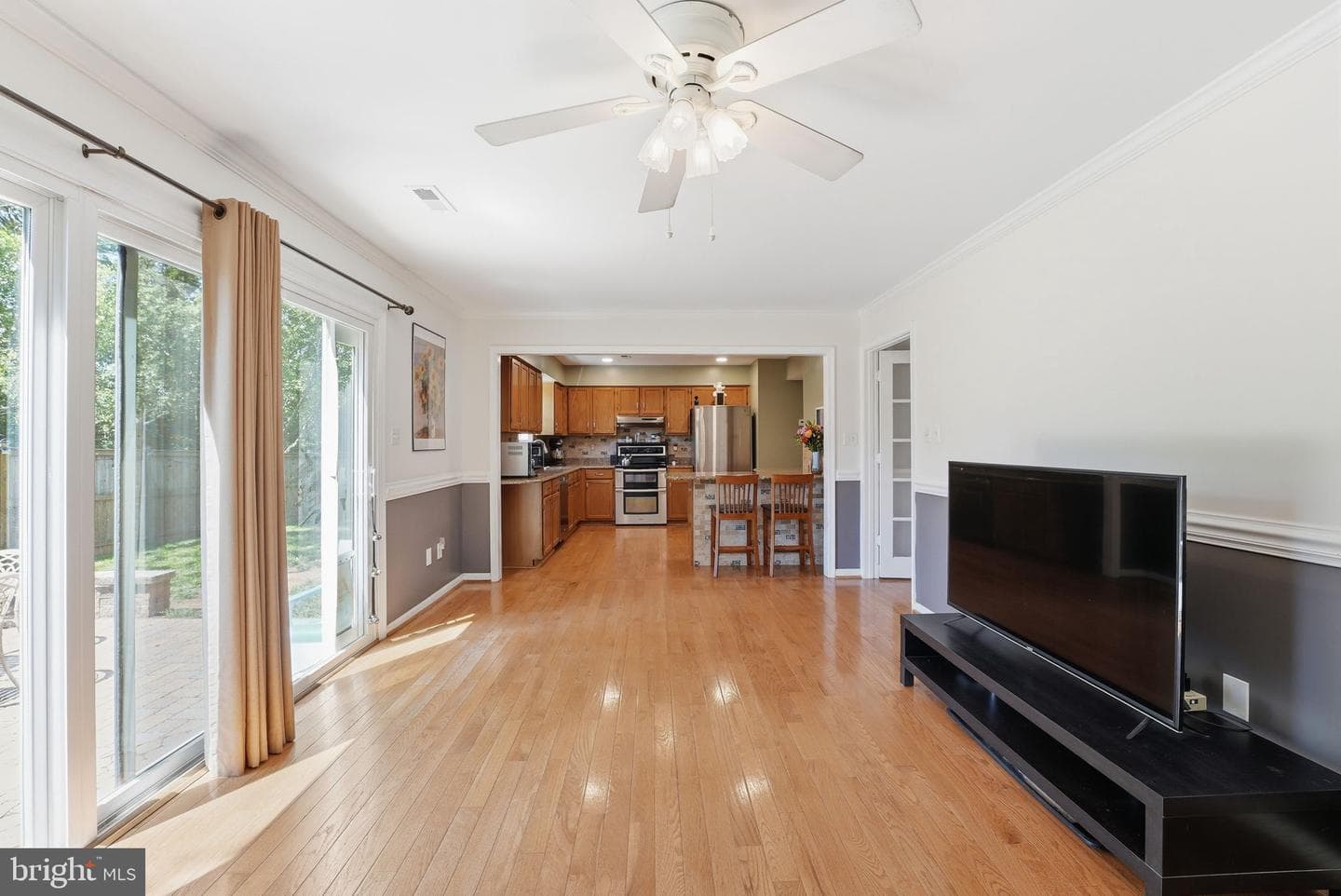 10275 Racquet Circle photo 5