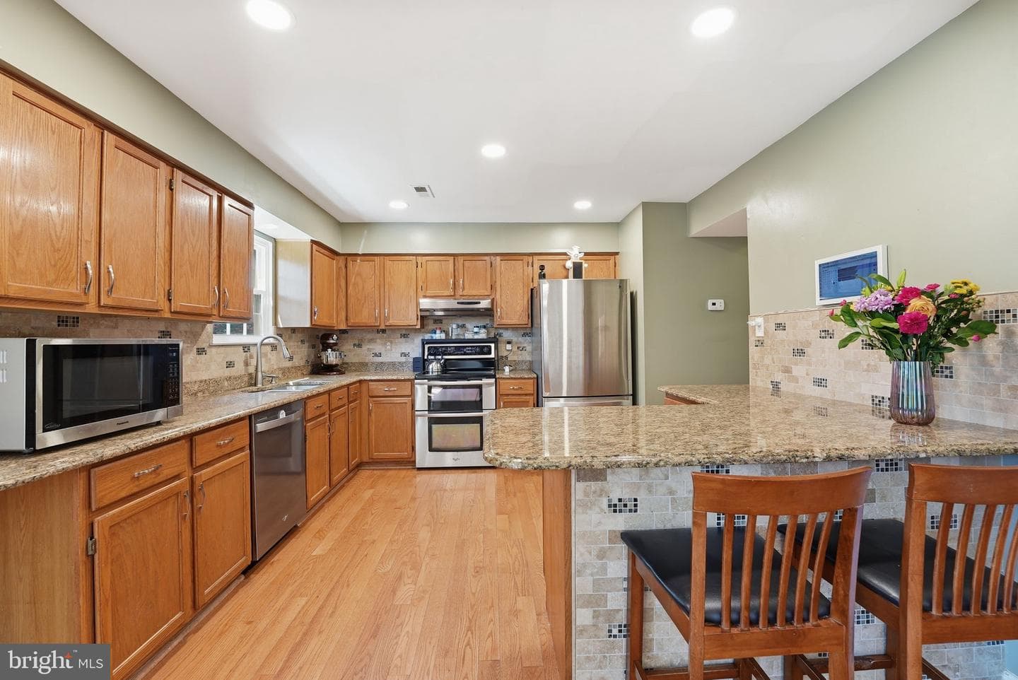 10275 Racquet Circle photo 8