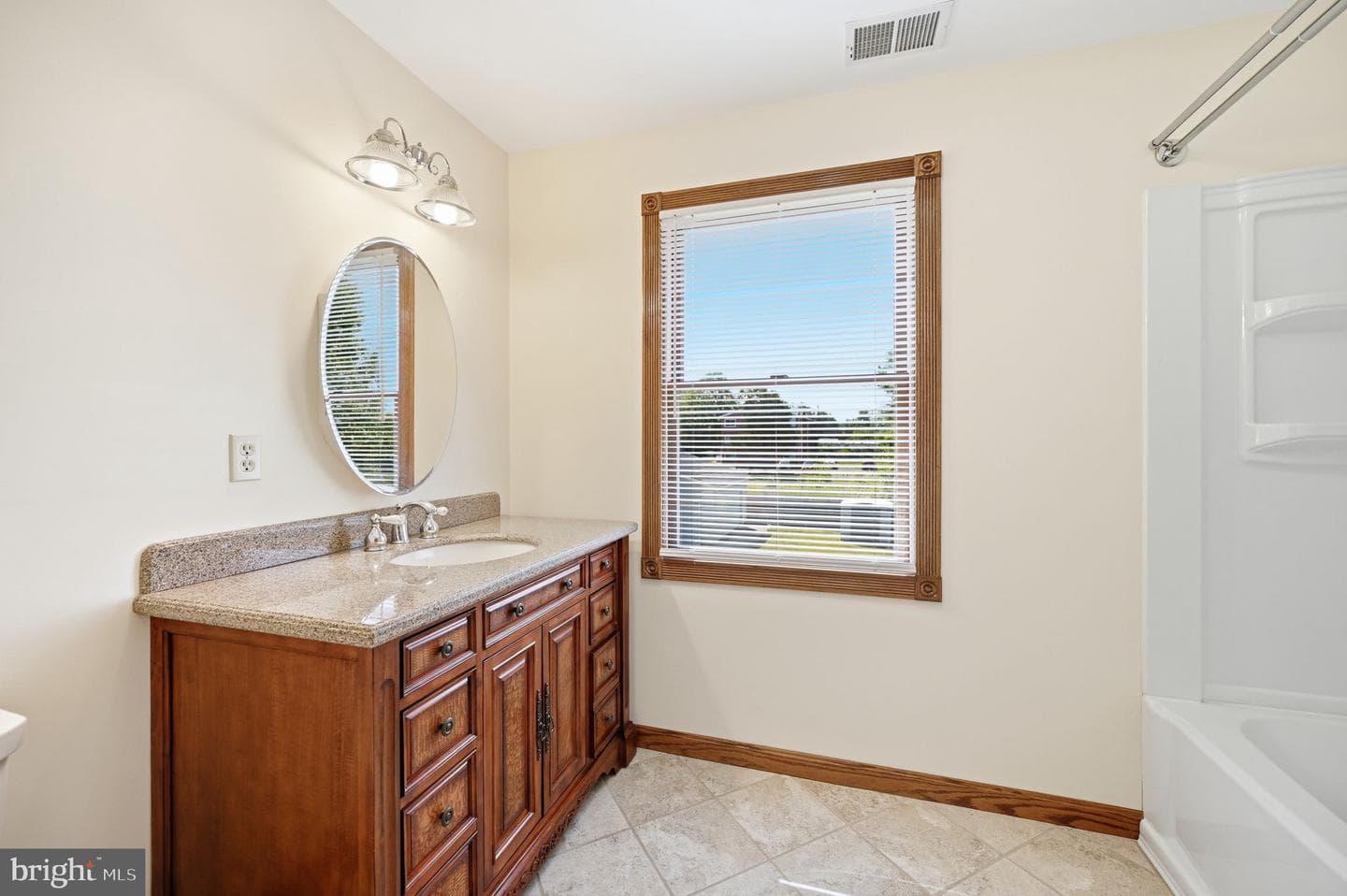 8905 Tudor Lane photo 25
