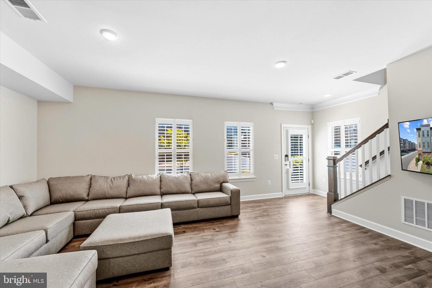 9828 Buchanan Loop photo 47