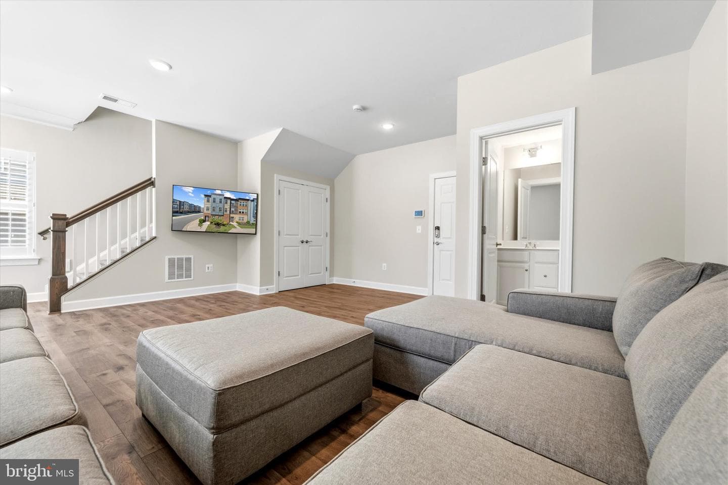 9828 Buchanan Loop photo 49
