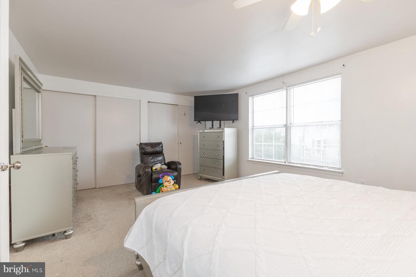 8449 Georgian Ct photo 11