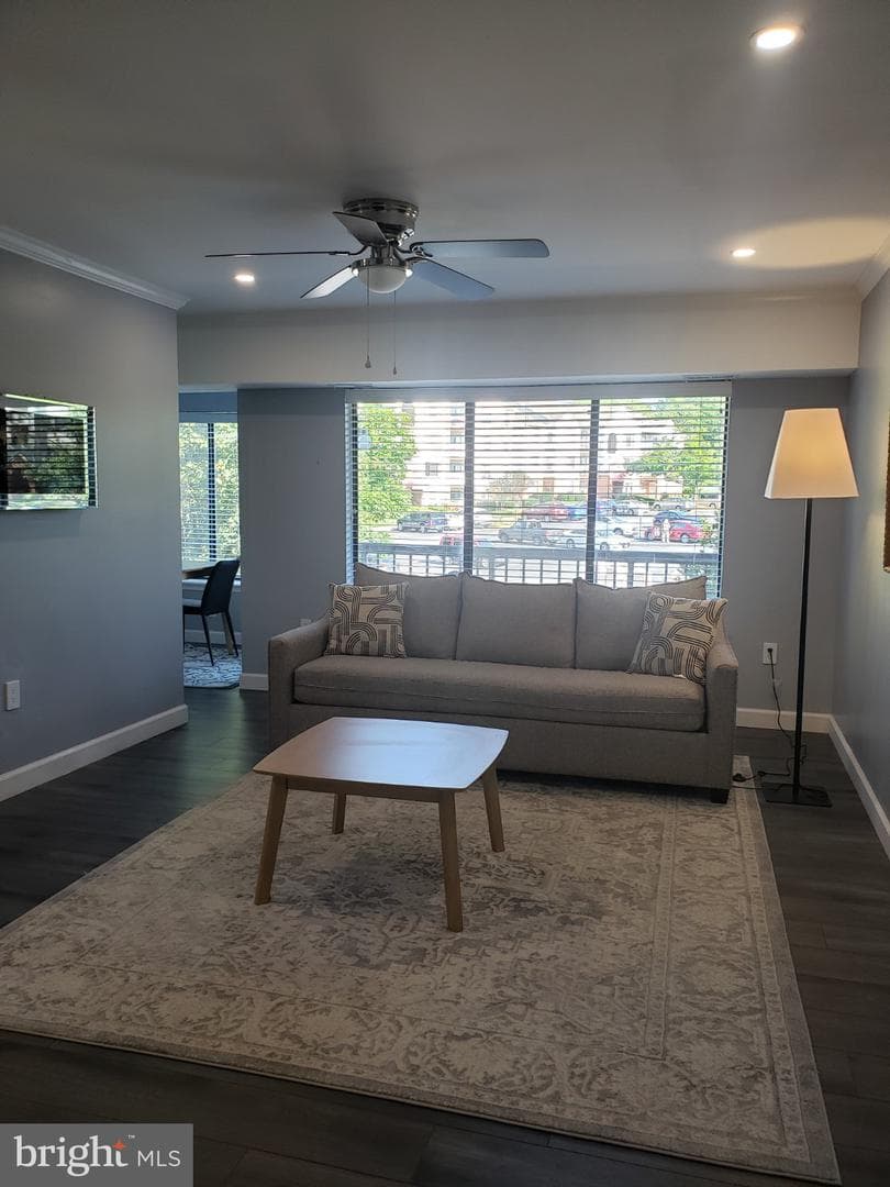 9552 Cannoneer Court #304 photo 2