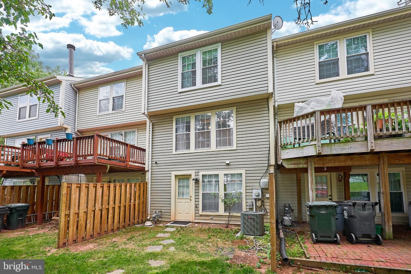 9711 Sassafras Court photo 27