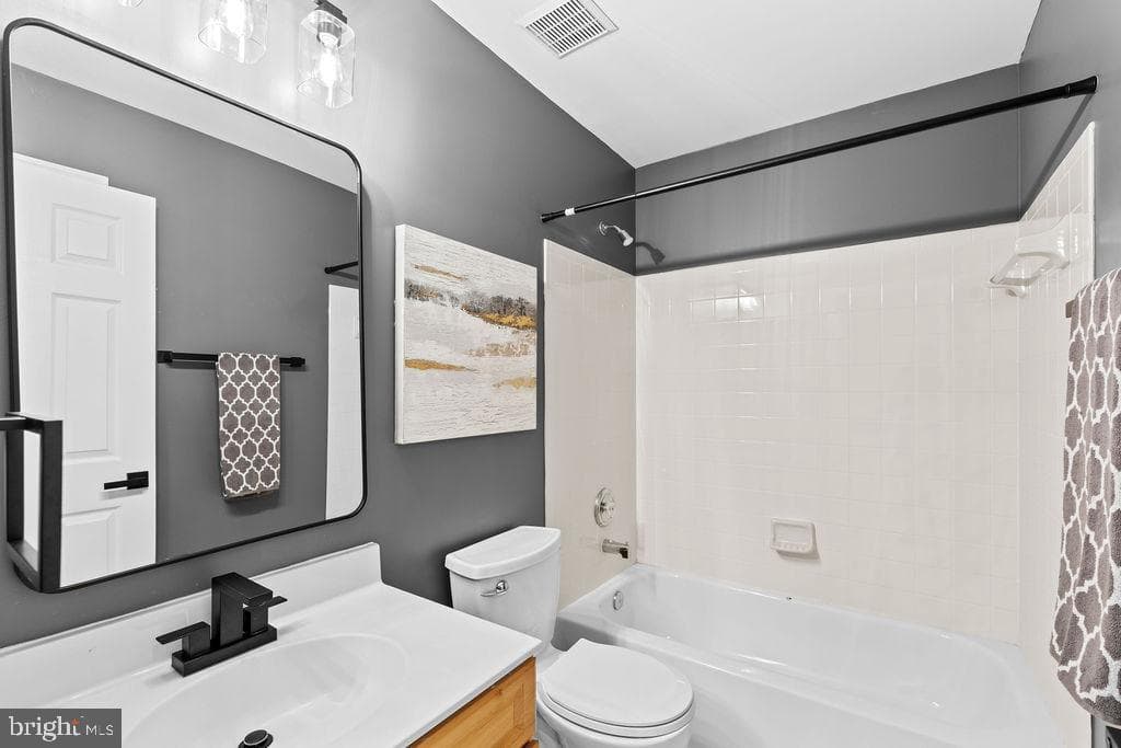 9487 Bankhead Drive photo 34