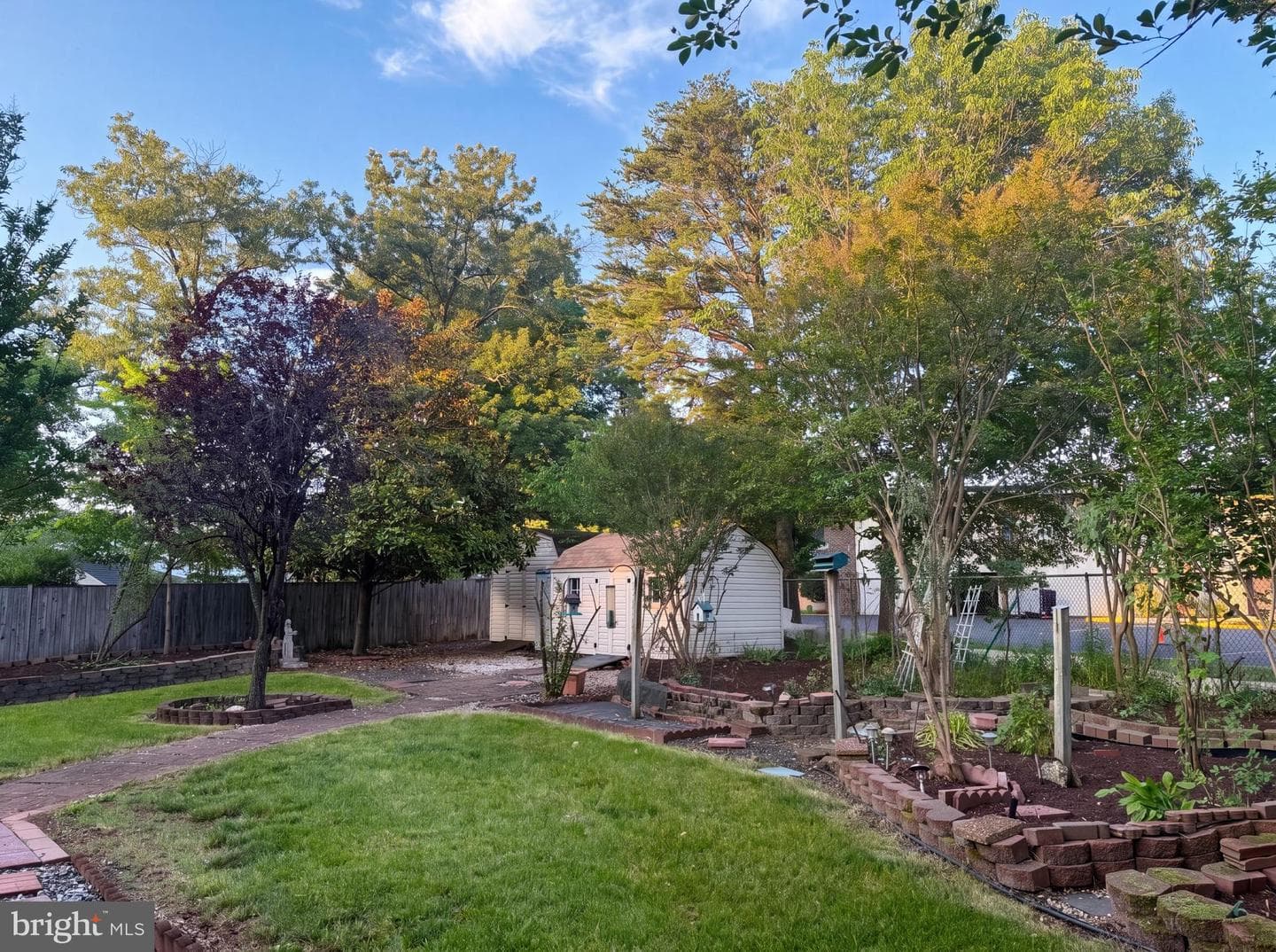 8947 Rosewood Street photo 38