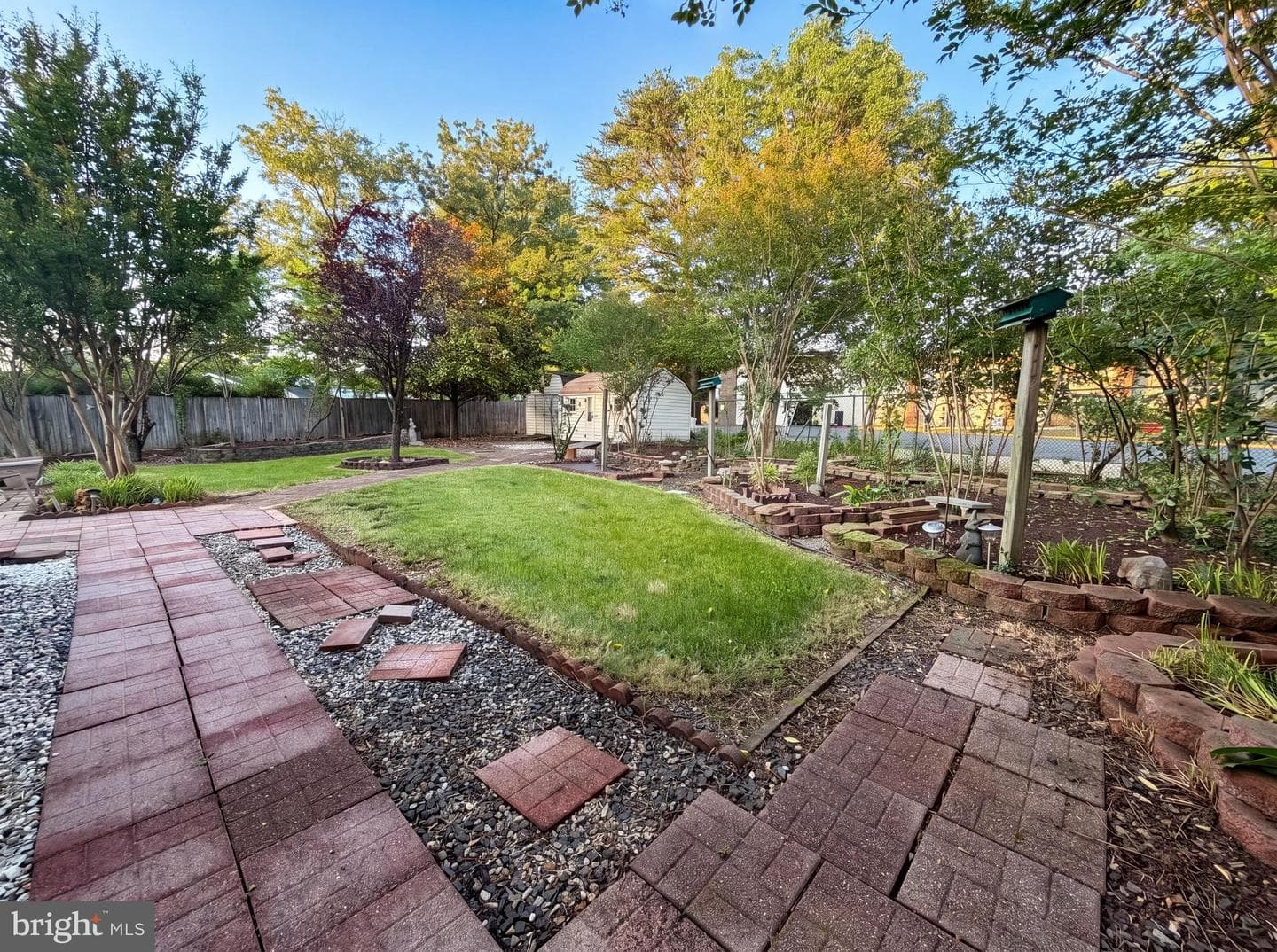 8947 Rosewood Street photo 39